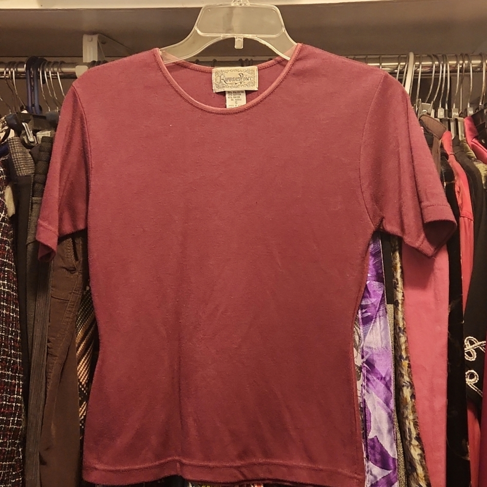 Maroon knit top